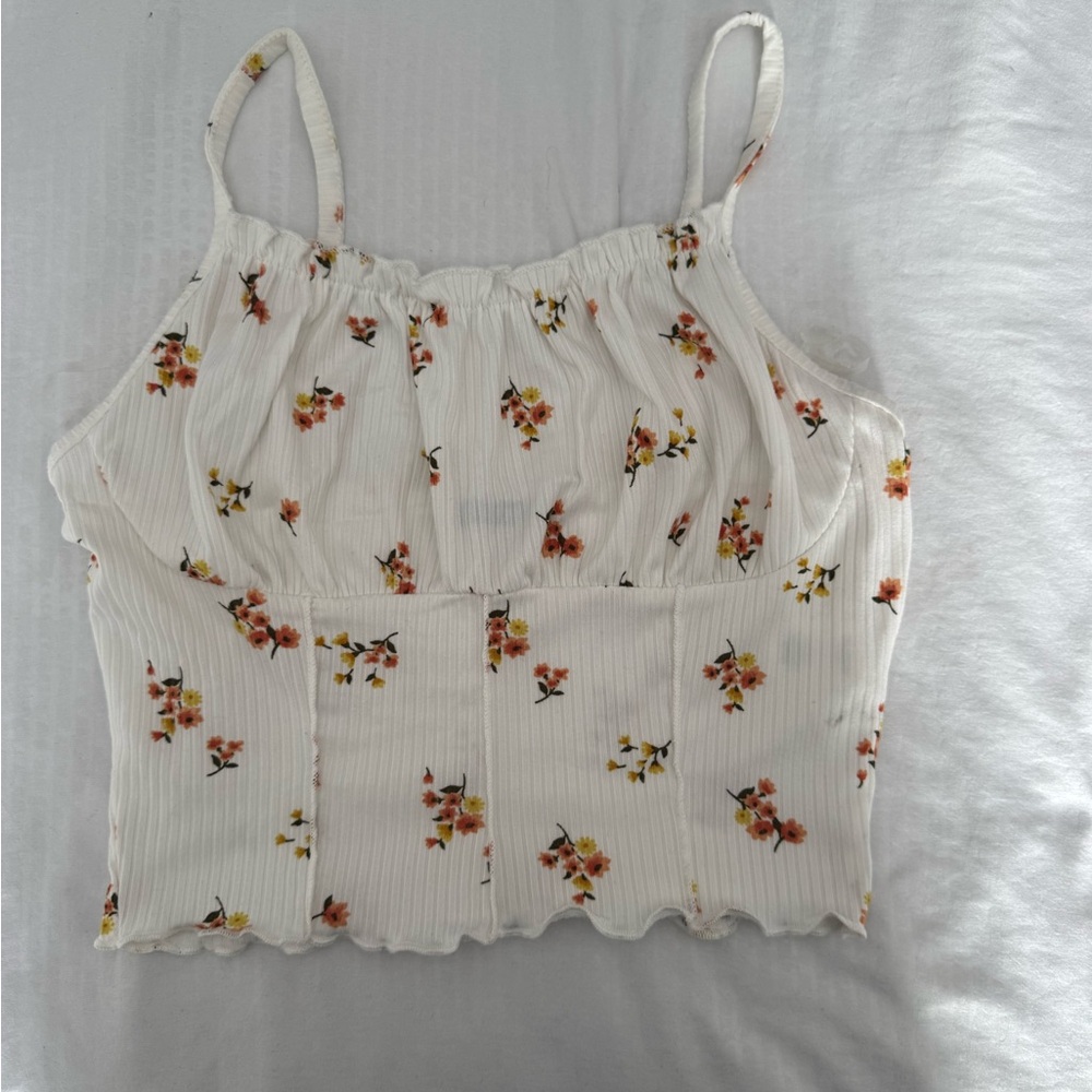 floral tank top. ruffled on the top